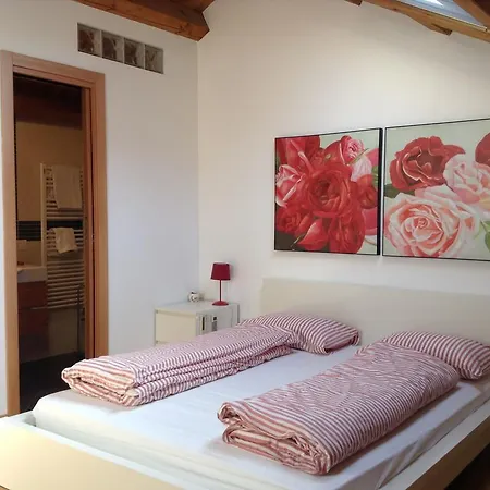 Lagoon Apartment Venice Room photo