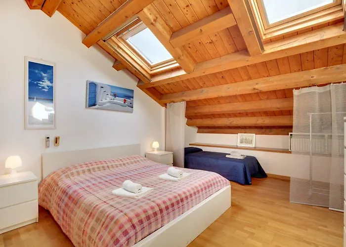 Lagoon Apartment