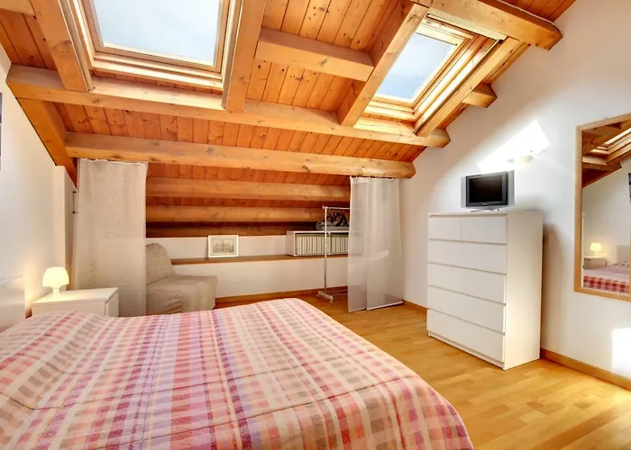 Lagoon Apartment